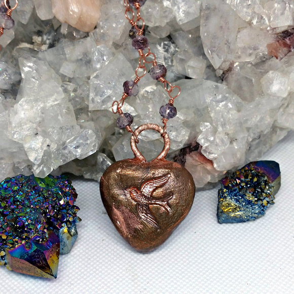 Amethyst Heart on 18" Rose Carved Amethyst Beaded - Picture 2 of 5